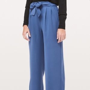 Lululemon Noir Trouser Pant